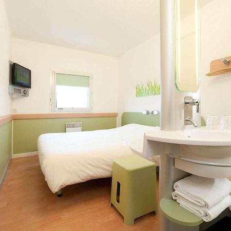 Ibis Budget Saint-Quentin Centre Gare מראה חיצוני תמונה