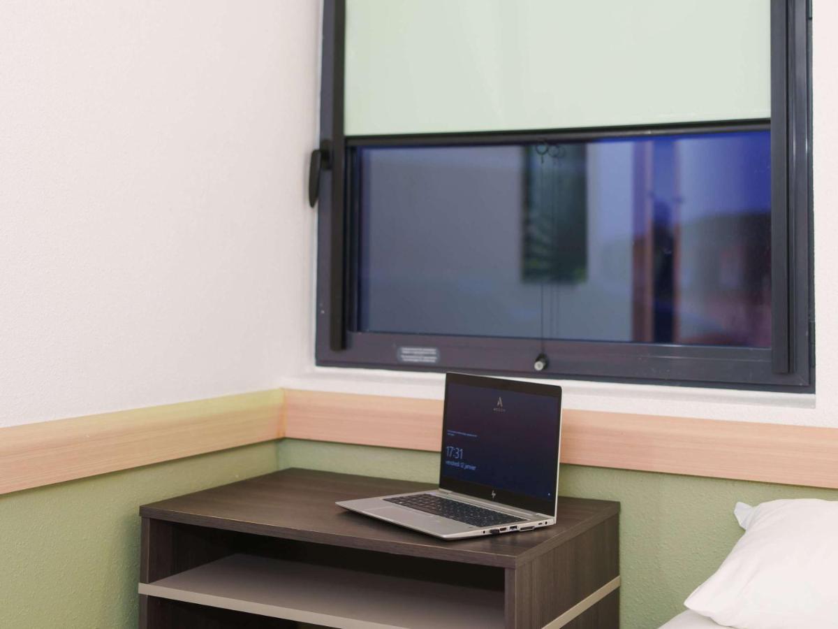 Ibis Budget Saint-Quentin Centre Gare מראה חיצוני תמונה