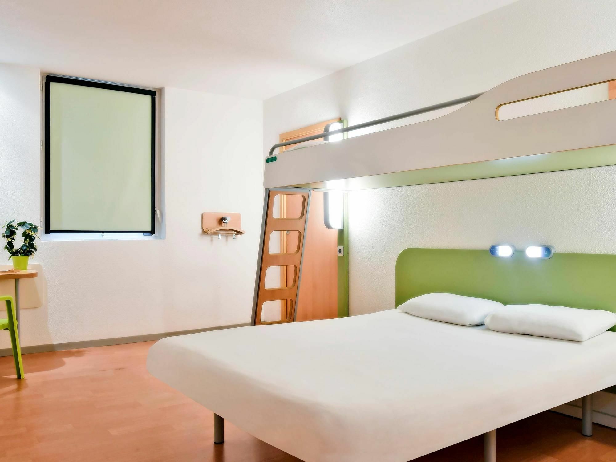 Ibis Budget Saint-Quentin Centre Gare מראה חיצוני תמונה